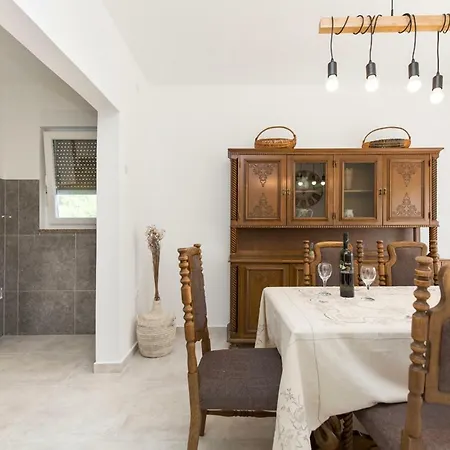 Apartman Jakov Nedeščina